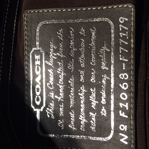 COACH large overnight bag. Authentic. Make an offer! - Picture 2 of 5